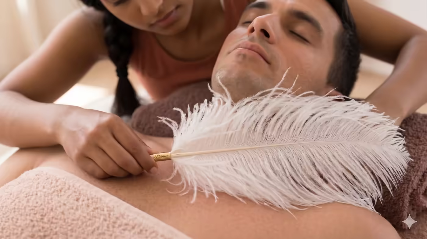 Persona disfrutando de un masaje relajante de aceites esenciales en una camilla de Diamond Spa