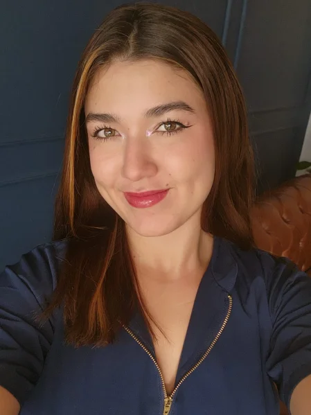 Portrait of Sary Paez, certified cosmetologist & massage therapist from the Diamond Spa team